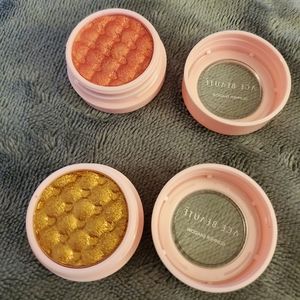Ace Beaute glimmer shadow singles set of two